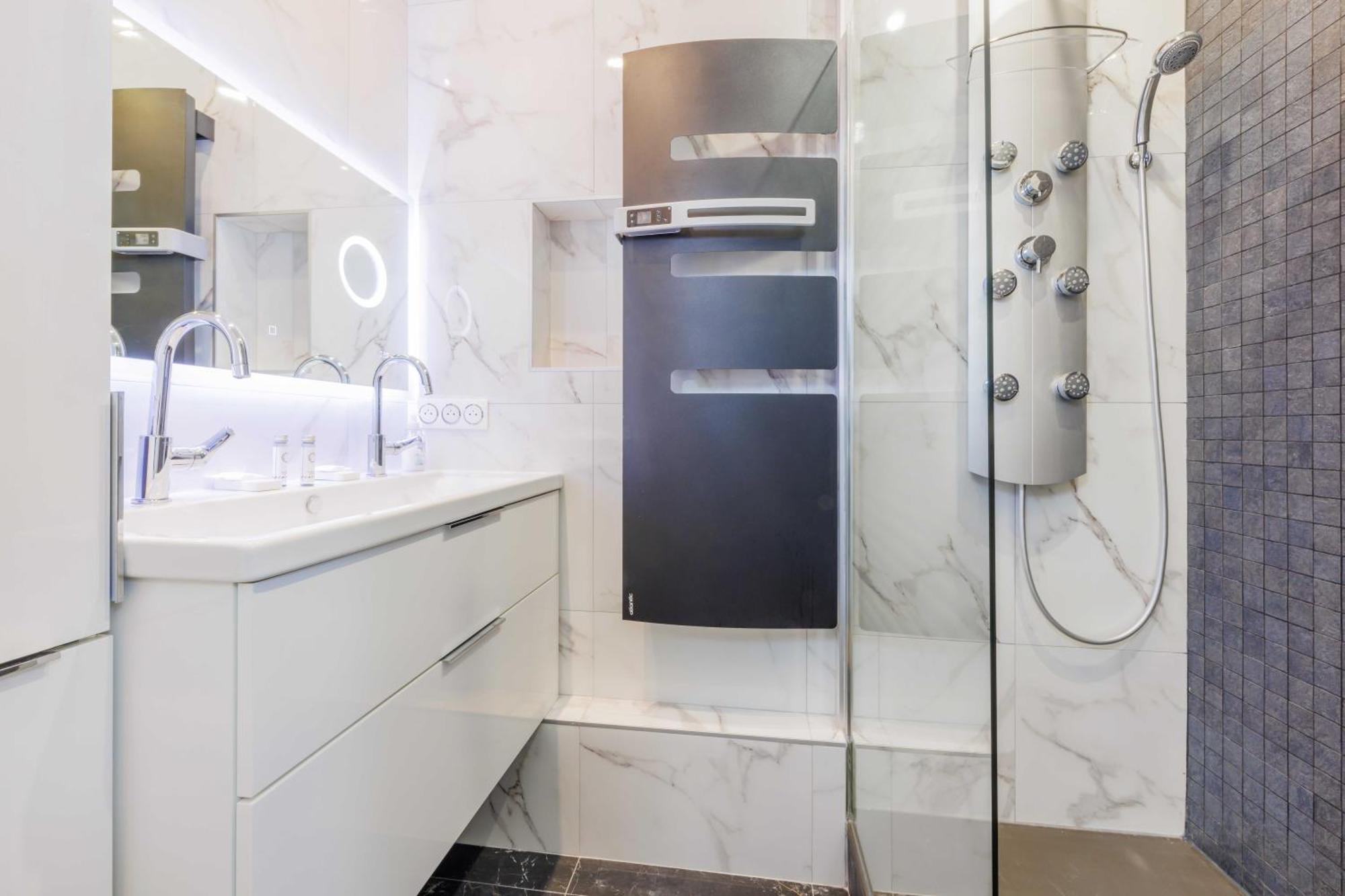 Charmant Appartement 2Br-6P - Gare De L'Est Париж Экстерьер фото
